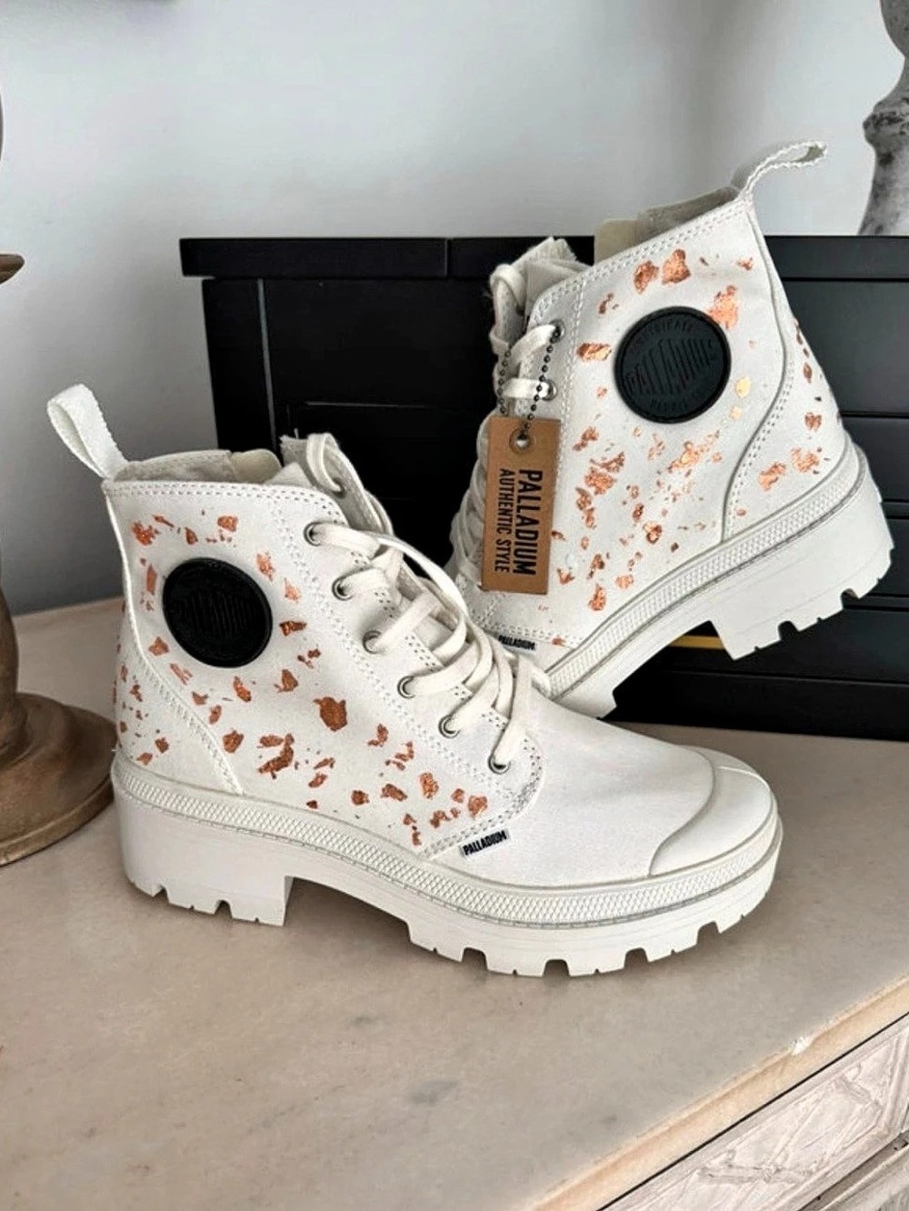 Palladium Women's Platform artistry addition rose gold accents NWT